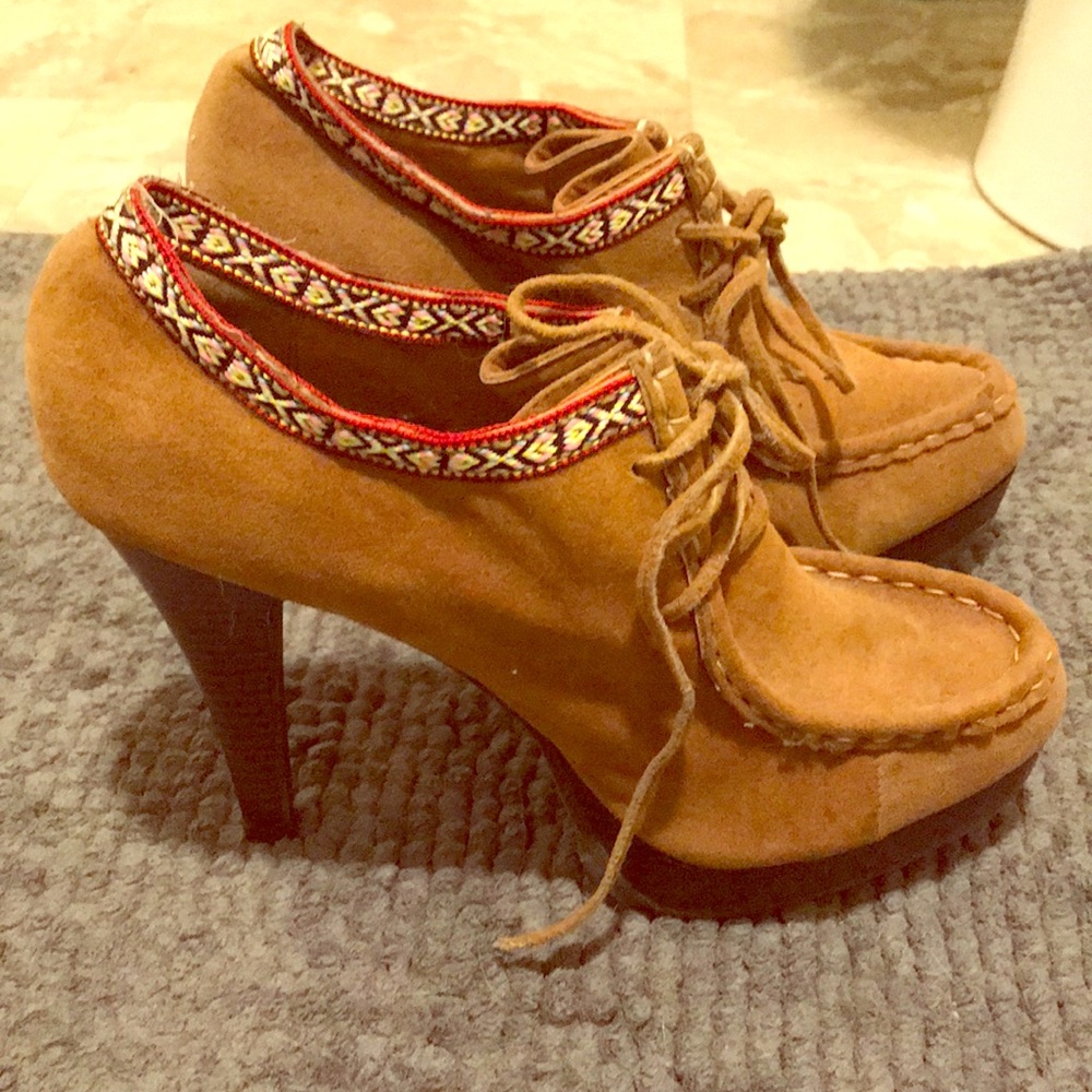 moccasin style heels